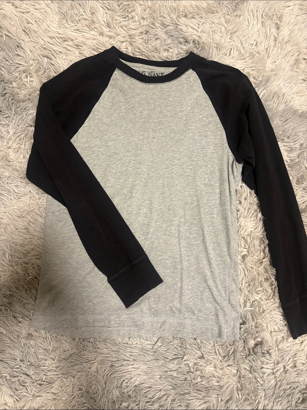 Old Navy Men's Long Sleeve Raglan Shirt - Gray & Black